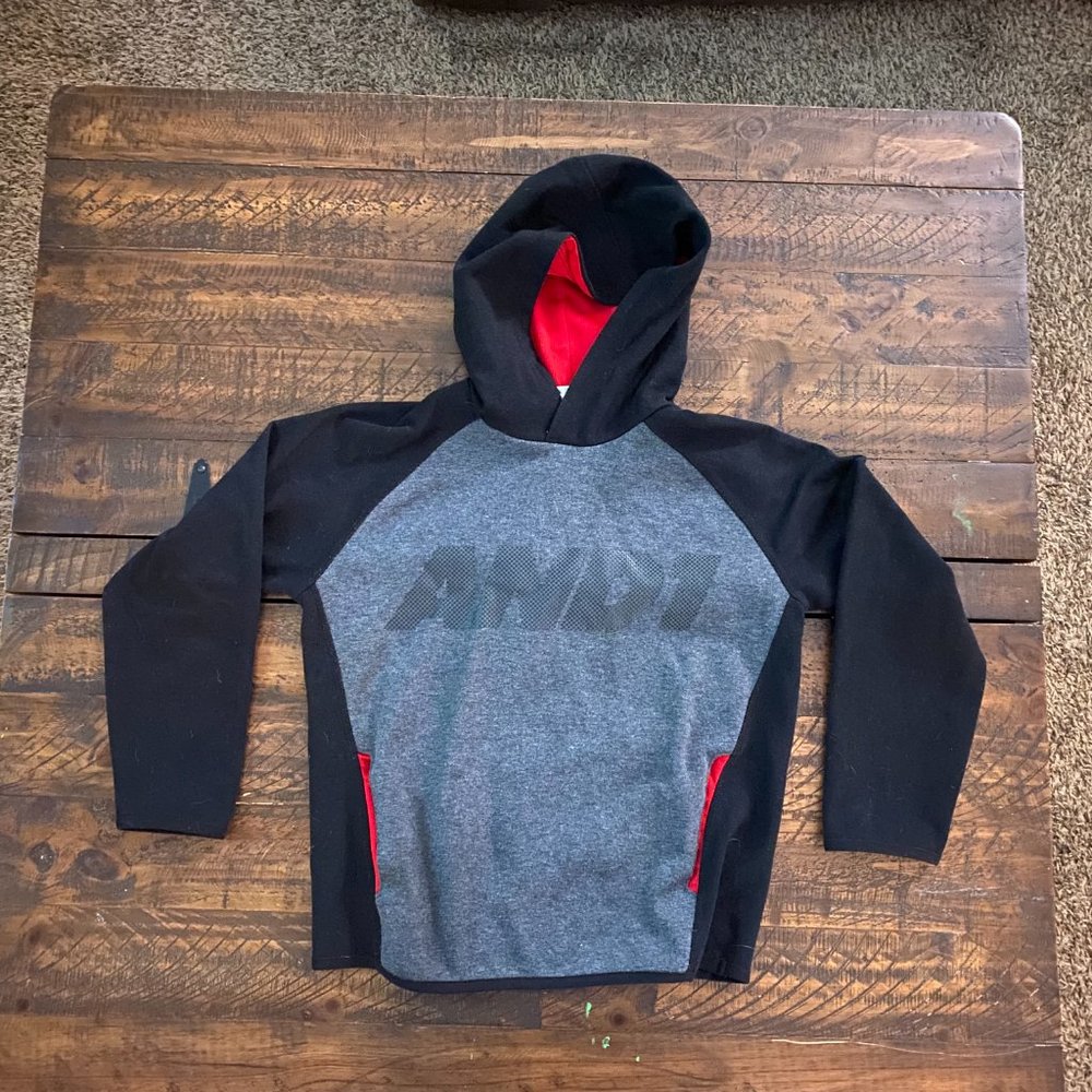 And1 Size 8 (M) Black and Grey Hoodie!